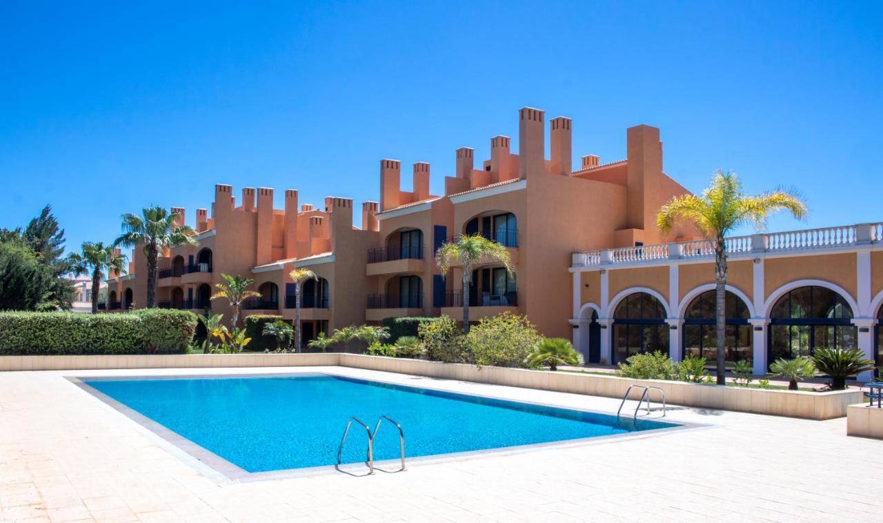 Casa De Ferias Vila Sol Golf กัวเตย์รา ภายนอก รูปภาพ